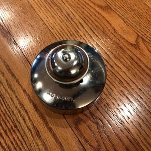 Pampered Chef Cut N Seal 3-1/2” Pastry Tart